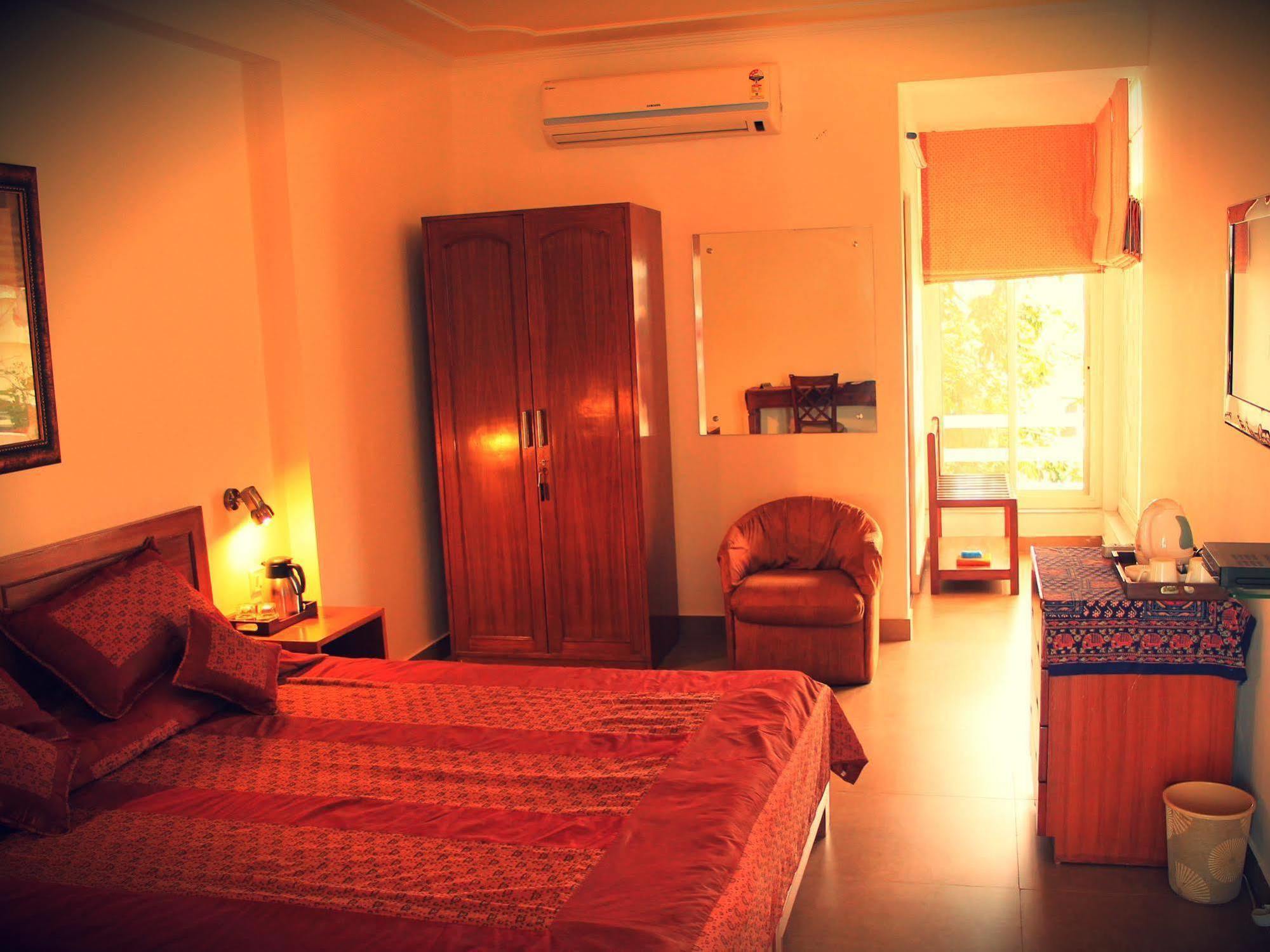 Giri Homestay By Vista Rooms Dzsaipur Kültér fotó