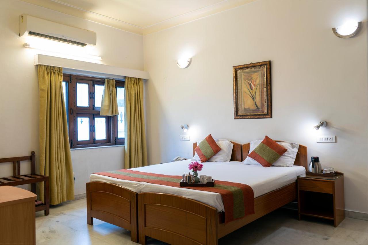 Giri Homestay By Vista Rooms Dzsaipur Kültér fotó
