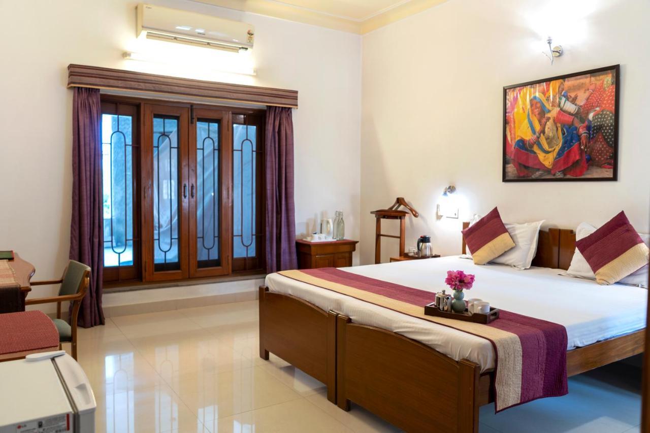 Giri Homestay By Vista Rooms Dzsaipur Kültér fotó